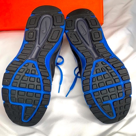Nike Royal Blue and Black Dual Fusion Low Top Track Running Shoes Tennis… - Picture 5 of 5